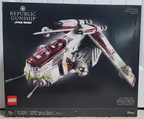 LEGO Star Wars Republic Gunship 75309 Ultimate Collector Series NEW Sealed
