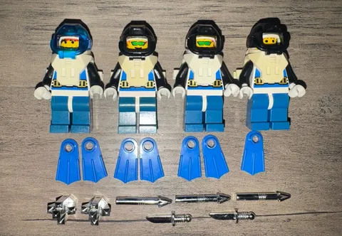 LEGO Aquazone Set Of 4 Aquanaut Minifigures With Accessories