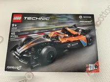 LEGO TECHNIC: Neom Mclaren Formula E Race Car (42169)