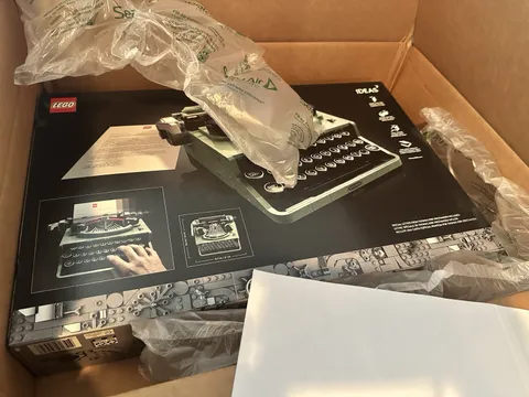 Brand New Factory Sealed LEGO Ideas: Typewriter (21327)