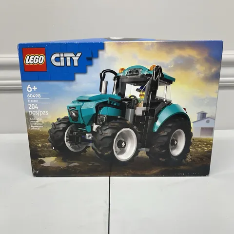 LEGO City 60498 Tractor Farm Building Set 204 Pcs NEW Sealed Damaged Box