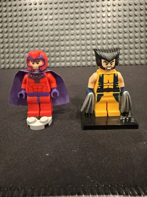 LEGO Wolverine & Magneto Minifigures - Sh0017 & Sh0031