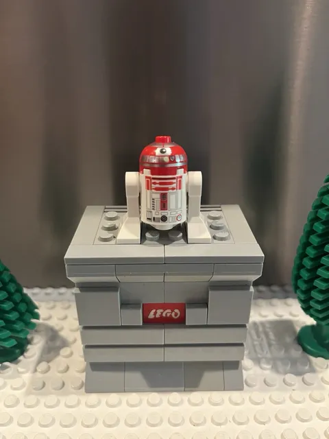 LEGO Star Wars: Astromech Droid, Q7-Series - R4-P22 Minifigure sw0534 Nice!