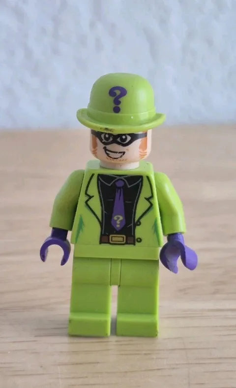 LEGO The Riddler sh593 Minifigure Black Shirt Purple Tie Super Heroes Batman II