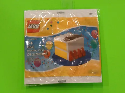Seasonal - Birthday Cake #40048 - Polybag - Lego Set - Open Bag