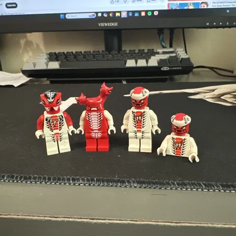 Lego Ninjago Fangdam Fang-Suei Snappa Fangpyre Red Snake Serpentine Minifigures