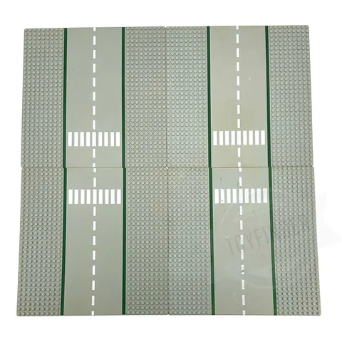Vintage LEGO 32 X 32 Gray Straight Roadway with Crosswalk Lot Of 4 # 30279pb03