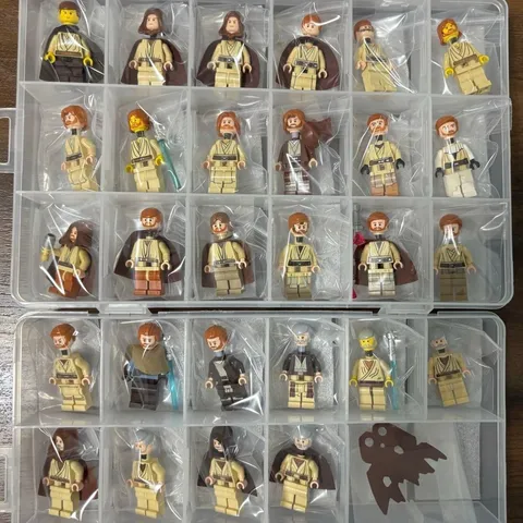 Used LEGO Star Wars Minifigure Lot 30 Figures Genuine Weapons Included Ages 13+