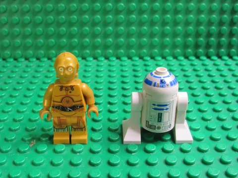 Lot of 2 LEGO Minifigs C-3PO R2-D2 Star Wars Protocol Astromech Droid PB56