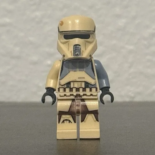LEGO Star Wars Imperial Shore Trooper minifigure 