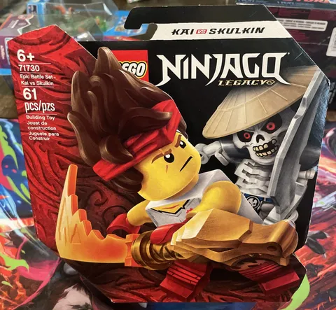 LEGO NINJAGO: Epic Battle Set - Kai vs. Skulkin (71730)