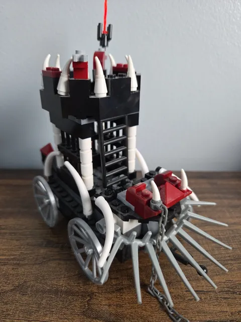 LEGO Castle Skeletons' Prison Carriage  7092      * Incomplete*