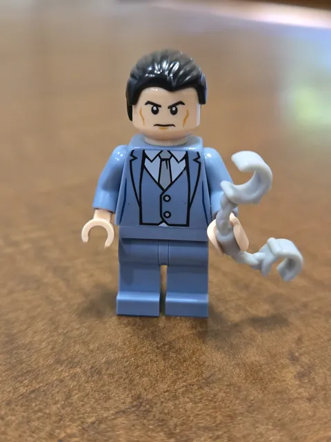LEGO Batman, Bruce Wayne - Sand Blue Suit ( sh0026 ) Dc Superhero 6860