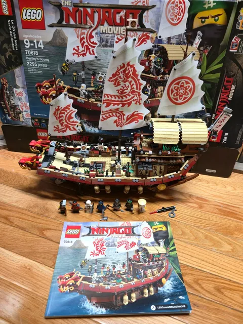 LEGO Ninjago Movie - 70618 - Destiny's Bounty Complete with box and instructions