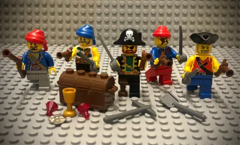 LEGO Pirates Minifigures Lot 5 Pirate Guys Minifigs Swords Treasure Chest 1