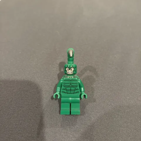 LEGO Scorpion Minifigure Marvel Supervillain from Ultimate Bridge Battle