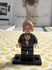 ZOMBIE STRIPPER BRA BIKINI TOP BRUNETTE ALT GIRL SULTRY LONG HAIR LEGO MINIFIG