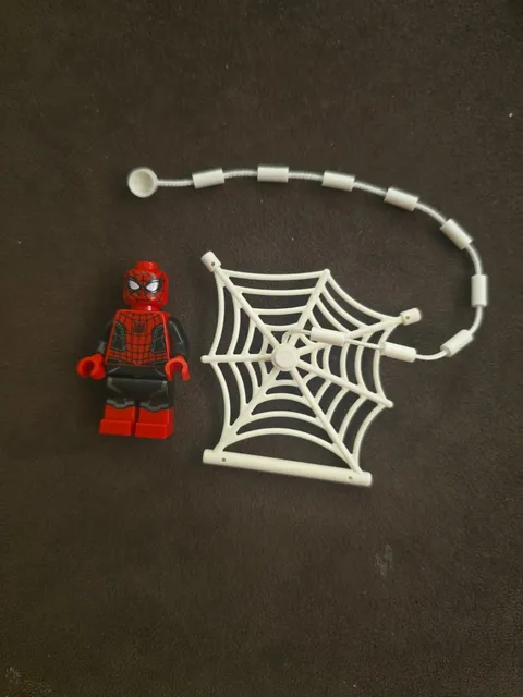 LEGO Minifigure Spider-Man Black and Red Suit SH782 Silver Trim 76184 GUC
