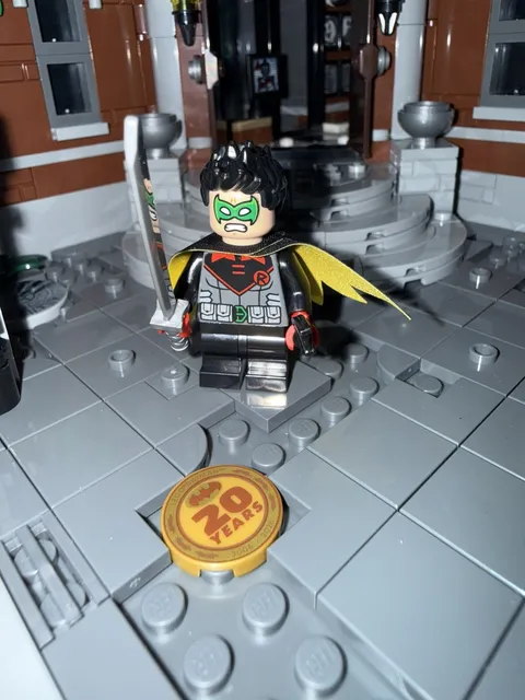 LEGO DC Robin Minifigure sh1079 - Set 76300 Arkham Asylum 100% LEGO