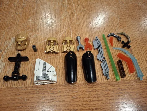 LEGO BIONICLE / Hero Factory Bulk Lot Mixed Parts Pieces & Accessories Plastic