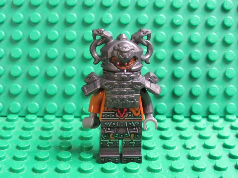 LEGO Ninjago minifigure Commander Raggmunk from 70627 The Hands of Time GG26