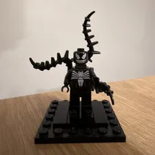 LEGO Marvel Venom Minifigure w/ Black Suit & 3 Spines