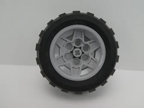Lego Technic Lt Gray Wheel 56908 + Balloon Tire 68.7 x 34 R 61480