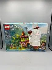 Lego Disney Encanto: The Madrigal House (43202)- NEW/ BOX DAMAGE
