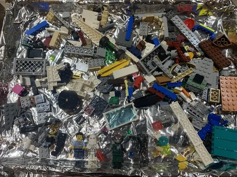 LEGO Lot Includes Minifigures Bricks Parts Collection Star Wars Building Bulk D