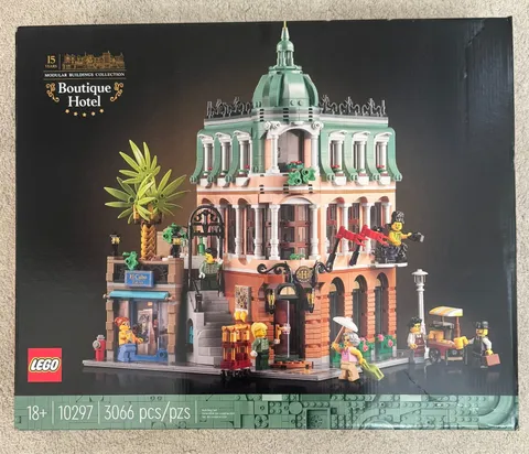 LEGO Icons 10297 Boutique Hotel Retired Modular Building NEW Sealed Box