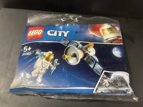 LEGO City: Space Satellite (30365)