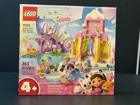 LEGO Gabby's Dollhouse The Movie 11205 Sweet Treat Mountain & Kitty Garden - New