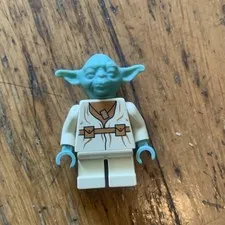 LEGO Star Wars Yoda Minifigure sw0051