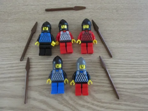 Lego Castle Lot 5 Minifigures Black Red Knights Scale Mail
