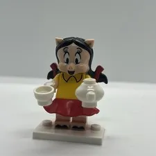 LEGO minifigure Petunia Pig collt-11 Looney Toons CMF Series 1 tea pot Porky