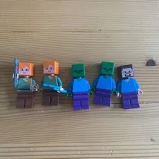 LEGO Minecraft Minifigure Lot of 5 Steve Alex Zombie Figures with Accessories