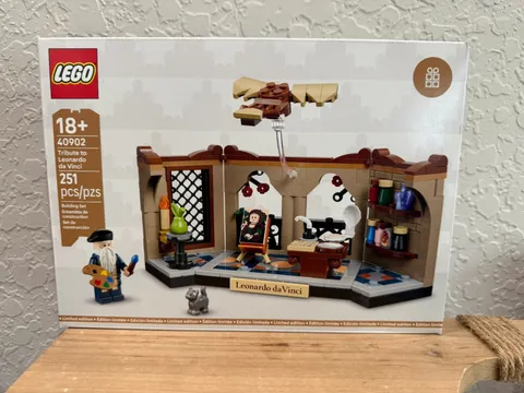 LEGO GWP Set 40902 - Tribute to Leonardo Da Vinci - NEW SEALED