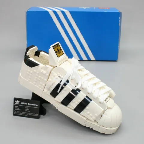 Lego 10282 Adidas Original Superstar Sneaker Shelltoe Shoe Building 731 pcs Set