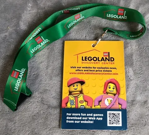 Lego Legoland Discovery Center Activity Pack Green Lanyard Kids 2014