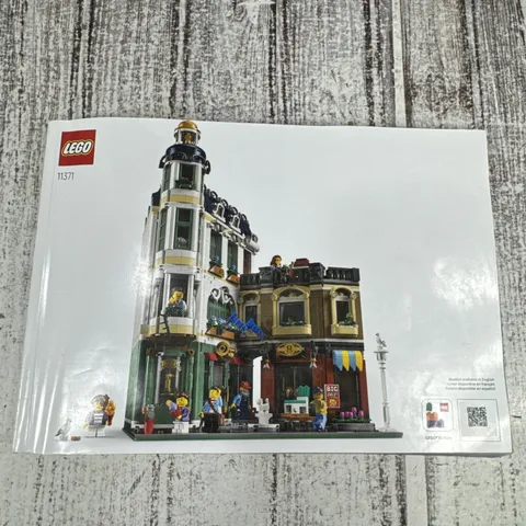 LEGO Icons 11371 SHOPPING STREET Book INSTRUCTION MANUAL ONLY, NO BRICKS