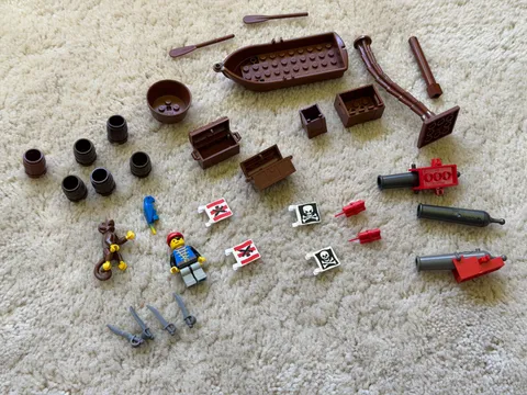 Lego Pirate Lot with Cannons, barrels, flags, minifig and a Monkey!!