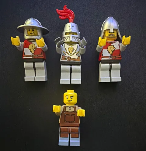 LEGO Minifigure Lot of 4 Castle Medieval Knights w/ Helmets Armor Peasant