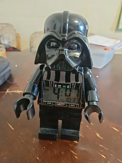 LEGO Star Wars Darth Vader Digital Clock (2856081)