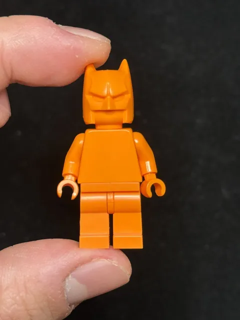 Official LEGO Orange Monochrome Prototype DC Batman Minifigure hard to find&RARE