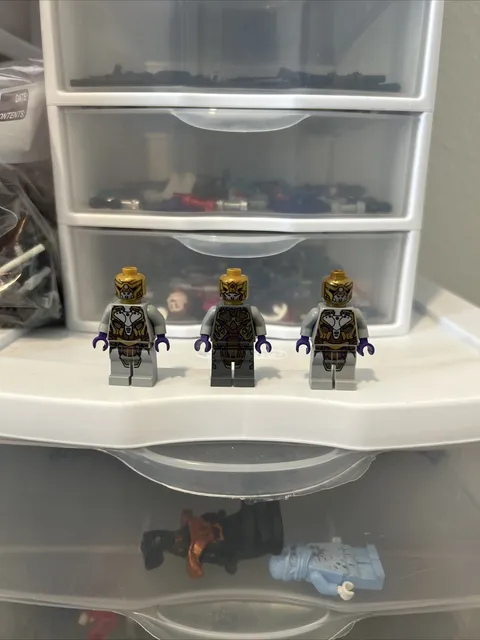 LEGO Marvel Superhero’s chitauri Lot