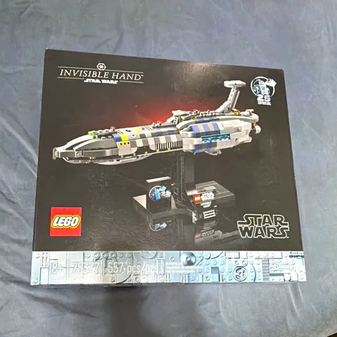 LEGO Star Wars Invisible Hand 75377 557pcs 18+ Display Stand Included
