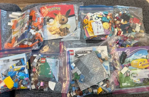 Lot Of 8 Lego and Pokemon Mega Sets  - 21243 40353 60253 21178 HDL84 ETC