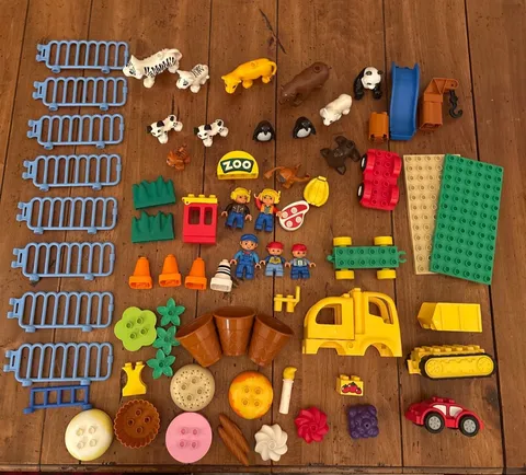 Lego Duplo 6157 Big Zoo Lot Animals People Food Tiger Polar Bear Panda Seal