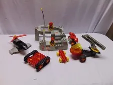 2000 LEGO Duplo Action Wheelers Rescue Base set w/ Helicopter & accessories