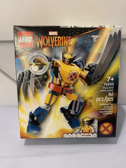 NIB Lego Marvel Wolverine Mech Armor 141 pcs. ages 7 and up 76202